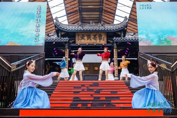 08ea63f31c854c5a893d0c425aa6dfa1