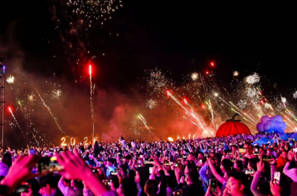 “星河派对”在三亚亚龙湾落幕，助推文旅融合新…